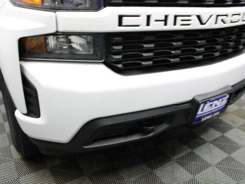 Used 2021 Chevrolet Silverado 1500 Custom AWD/4WD image 40