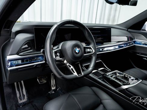 Used 2023 BMW 740i 740i w/ Parking Assistance Package image 32