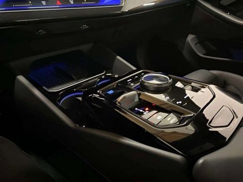 Used 2025 BMW i5 eDrive40i image 51