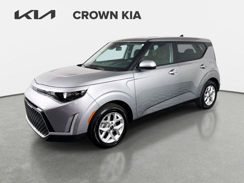 Certified 2025 Kia Soul LX w/ LX Technology Package FWD image 1