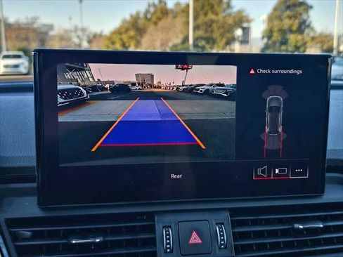 Used 2025 Audi Q5 2.0T Premium image 30