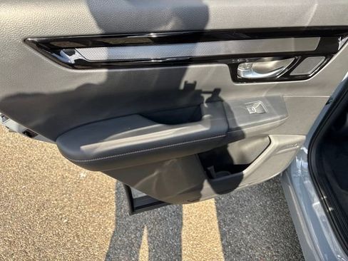 Used 2023 Honda CR-V Sport Touring image 15