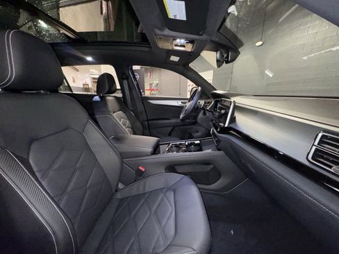 New 2026 Volkswagen Atlas Cross Sport SE image 27