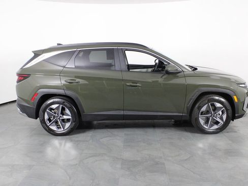 Used 2026 Hyundai Tucson SEL FWD image 12