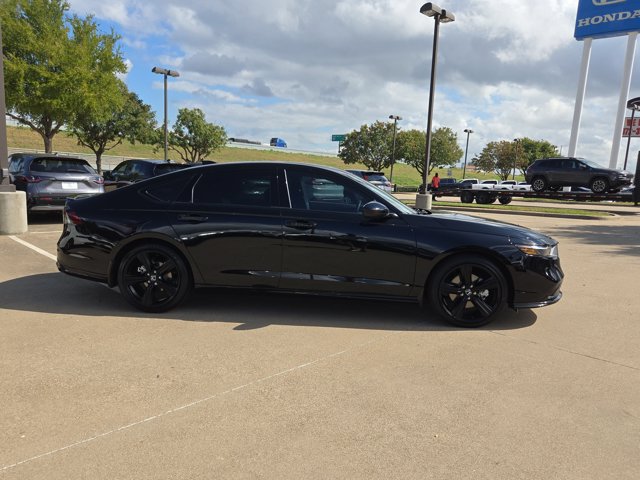 Used 2025 Honda Accord Sport image 4