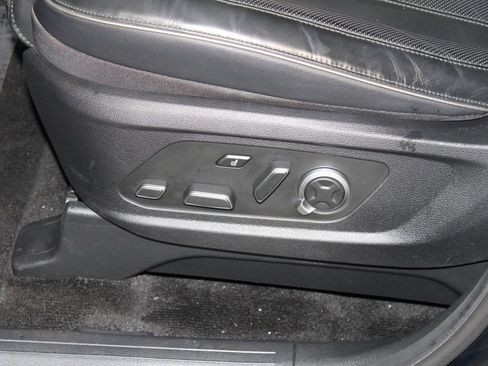 Used 2024 Hyundai Palisade Calligraphy image 19