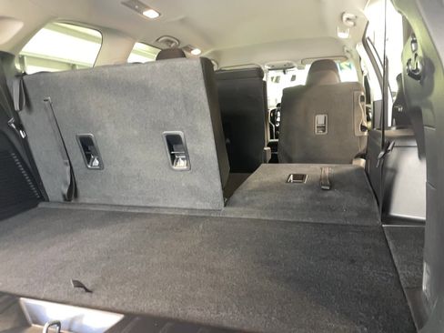 Used 2022 Subaru Ascent Premium w/ Convenience Package image 23