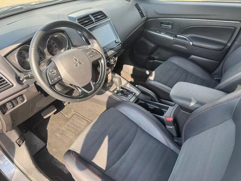 Used 2025 Mitsubishi Outlander Sport ES AWD/4WD image 8