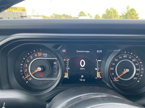 Used 2025 Jeep Gladiator Sport image 19