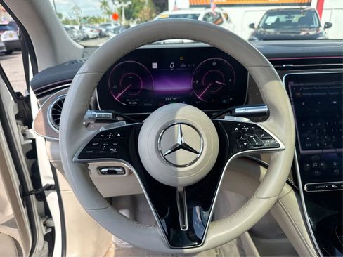 Used 2023 Mercedes-Benz EQS 450+ SUV image 17