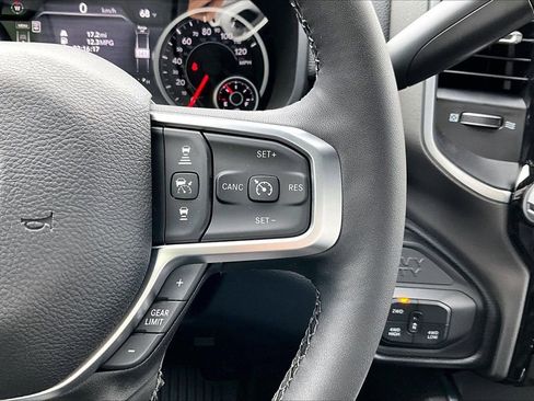 New 2026 RAM 3500 Big Horn AWD/4WD image 28