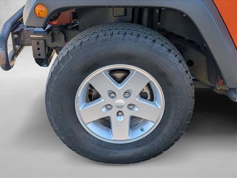 Used 2009 Jeep Wrangler X image 9