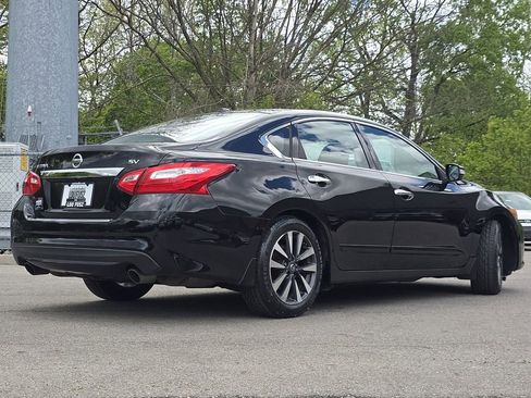 Used 2016 Nissan Altima 2.5 SV w/ Convenience Package FWD image 13