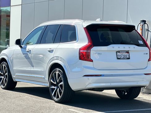 Certified 2025 Volvo XC90 B5 Plus w/ Protection Package Premier image 3