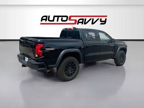 Used 2025 Chevrolet Colorado Trail Boss AWD/4WD image 7