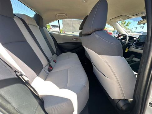 Used 2021 Toyota Corolla LE w/ Carpet Mat Package (TMS) FWD image 12