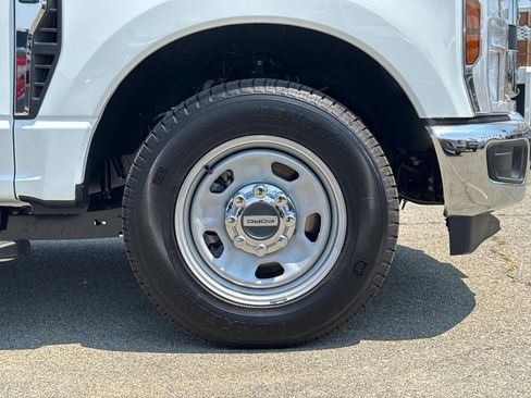 New 2025 Ford F350 XL w/ XL Chrome Package image 25