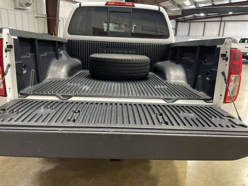Used 2019 Nissan Frontier SV RWD image 22