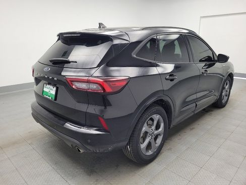 Used 2023 Ford Escape ST-Line FWD image 9