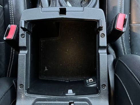 Used 2022 Jeep Wrangler Unlimited Sahara w/ Cold Weather Group image 27