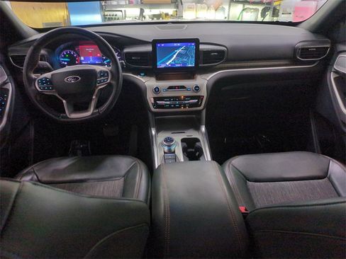 Used 2023 Ford Explorer Timberline w/ Timberline Technology Package image 16