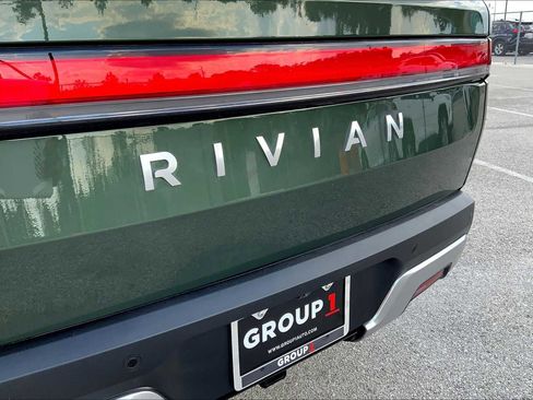 Used 2022 Rivian R1T Adventure image 9