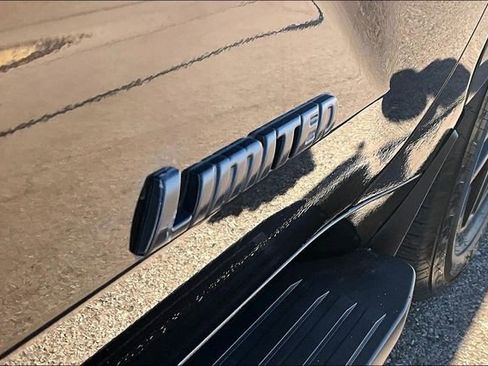 Used 2024 Toyota Sequoia Limited image 8