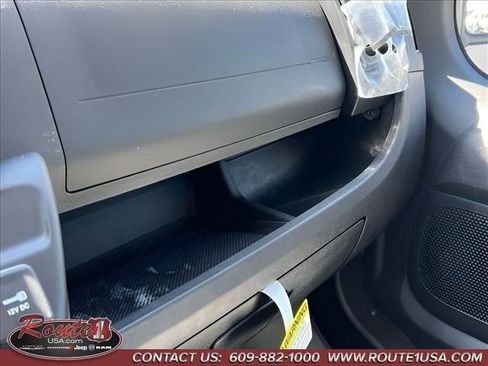 Used 2024 RAM ProMaster 3500 w/ Delivery Van Package FWD image 33