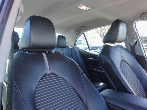 Certified 2022 Toyota Camry SE w/ Carpet Mat Package (TMS) image 15