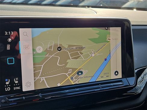 Certified 2025 Volkswagen Atlas Cross Sport SEL image 9