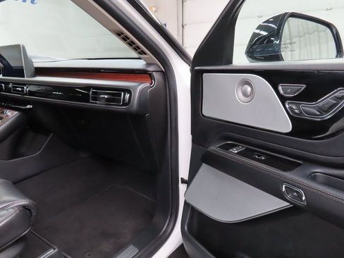 Used 2023 Lincoln Aviator Reserve w/ Equipment Group 201A image 29