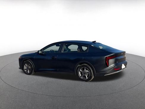 Used 2025 Kia K4 LXS image 9