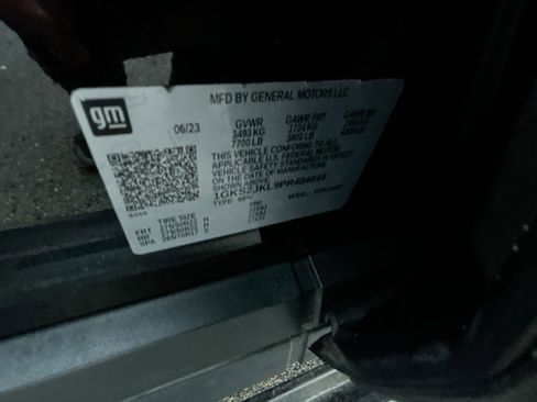 Used 2023 GMC Yukon XL Denali image 37