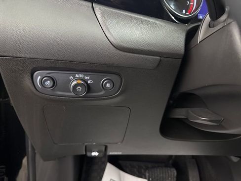 Used 2023 Buick Encore GX Essence w/ Experience Buick Package AWD/4WD image 19