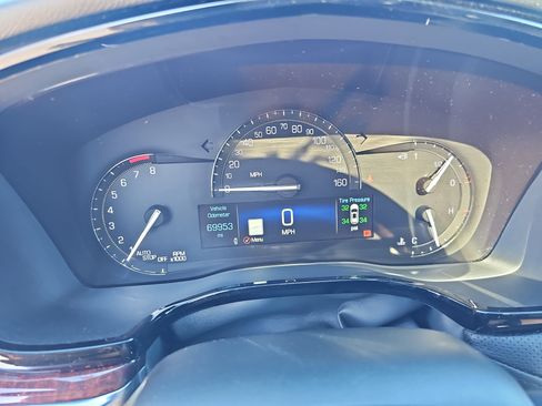 Used 2018 Cadillac XT5 Luxury w/ Driver Awareness Package image 19