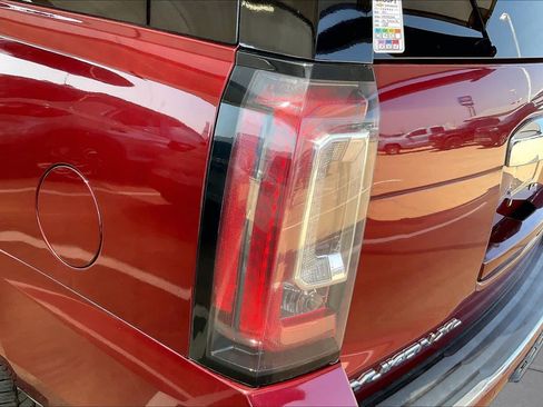 Used 2020 GMC Yukon XL Denali RWD image 27