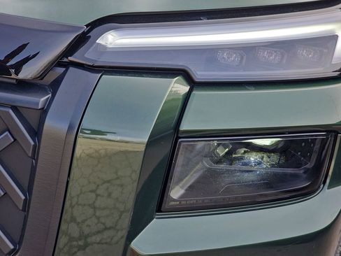 New 2026 Subaru Outback Limited AWD/4WD image 38