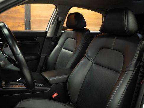 Used 2022 Honda Civic EX-L image 10