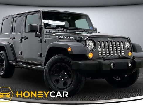 Used 2018 Jeep Wrangler Unlimited Rubicon w/ Connectivity Group AWD/4WD image 1