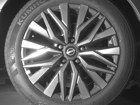 Used 2025 Nissan Altima 2.5 SV image 15