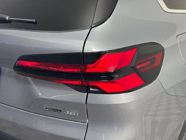 Used 2024 BMW X5 sDrive40i RWD image 33