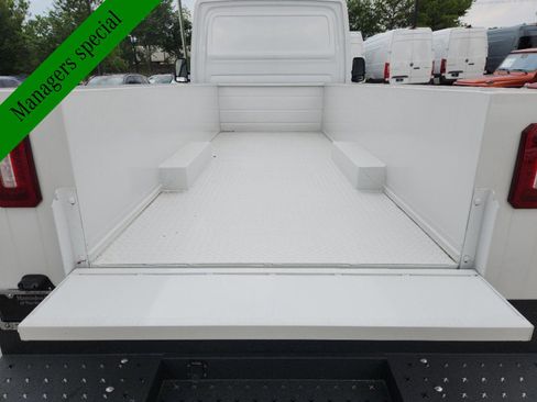 New 2024 Mercedes-Benz Sprinter 4500 image 29