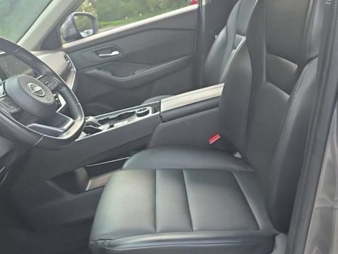 Certified 2023 Nissan Rogue SV w/ SV Premium B Package AWD/4WD image 4