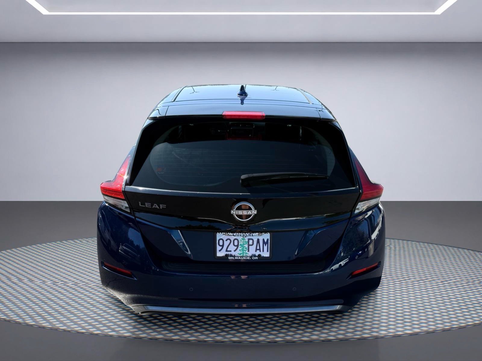 Used 2023 Nissan Leaf S FWD image 5