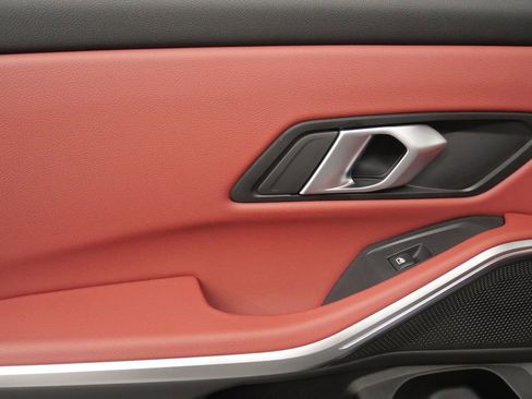 Used 2025 BMW 330i Sedan w/ Premium Package image 14