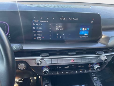 Used 2025 Kia Telluride S FWD image 27