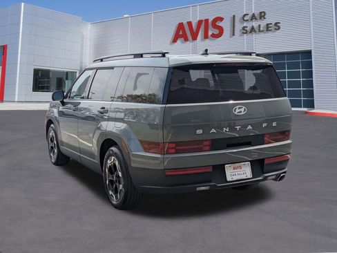 Used 2025 Hyundai Santa Fe SEL FWD image 9