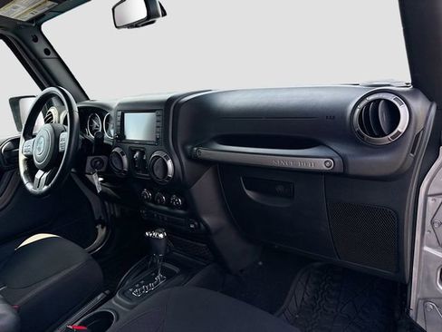 Used 2017 Jeep Wrangler Unlimited Sport AWD/4WD image 24