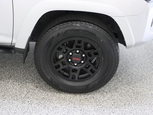 Certified 2024 Toyota 4Runner TRD Off-Road Premium w/ Off Road Premium Plus Package AWD/4WD image 5