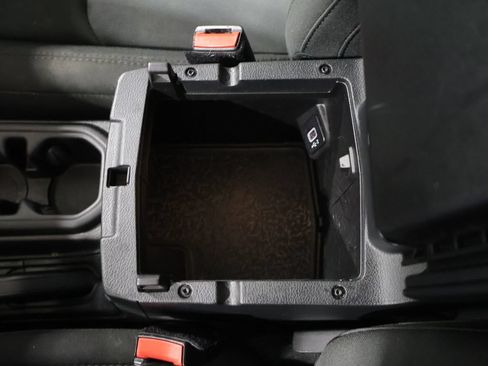 Used 2021 Jeep Gladiator Overland AWD/4WD image 29